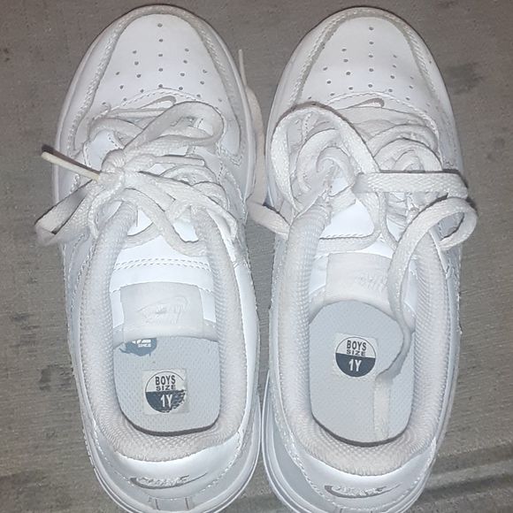 Size 1 boy shoes - Picture 2 of 4